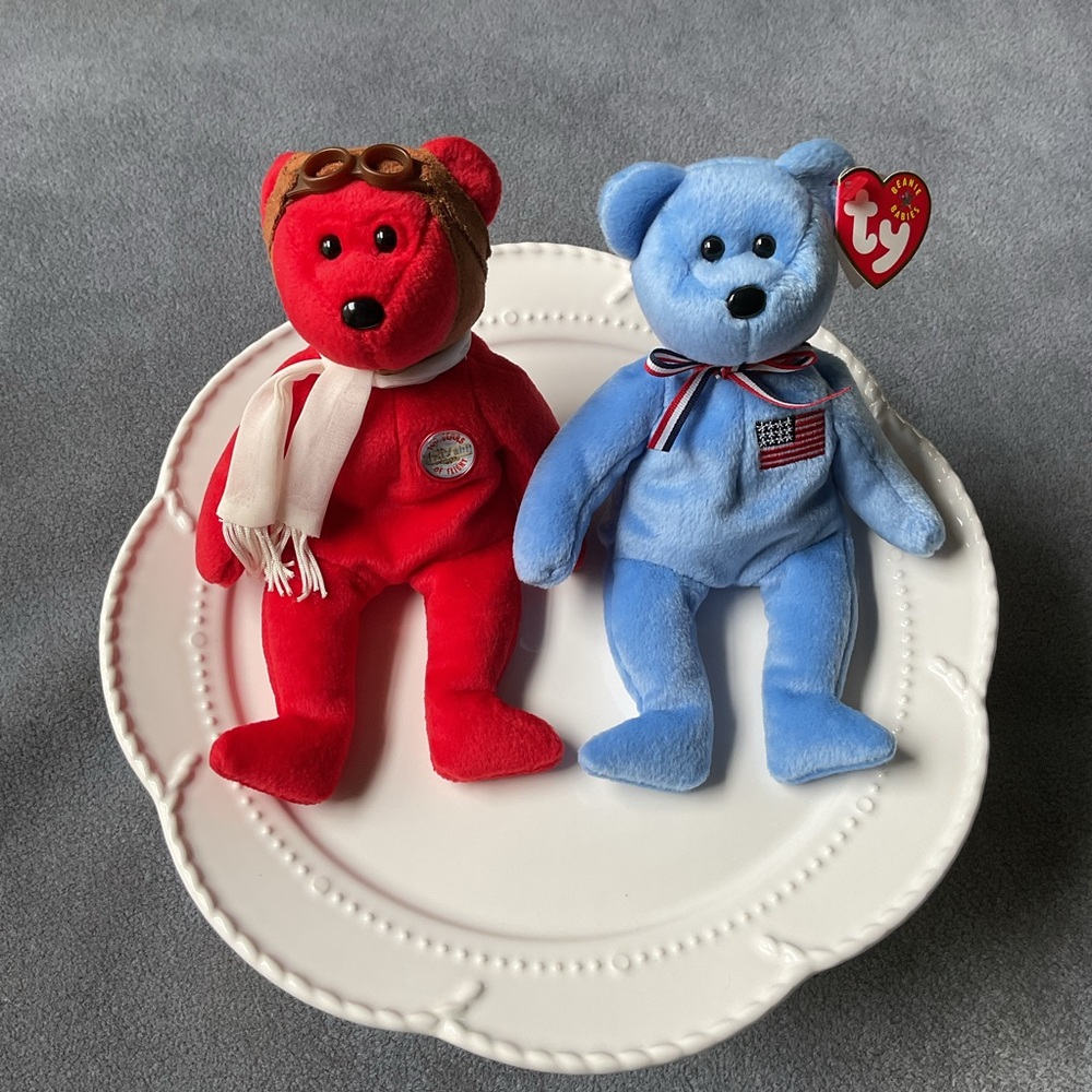 TY BEANIE BABIES “America” and “Bearon” Collectibles